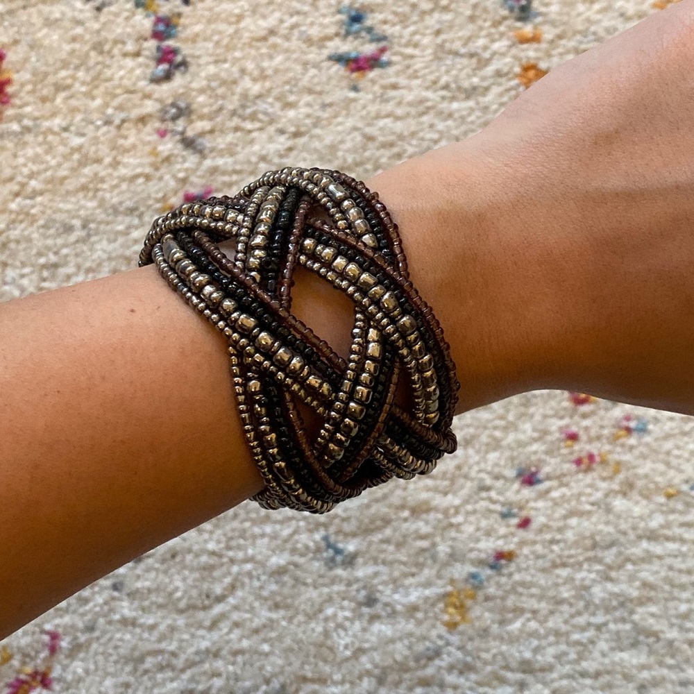 Beaded bracelet